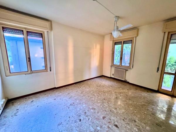 casa indipendente in vendita a Piacenza in zona Barriera Genova