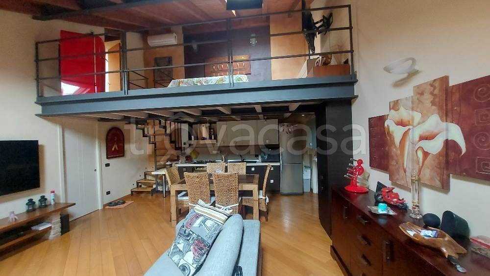 appartamento in vendita a Piacenza in zona Pittolo