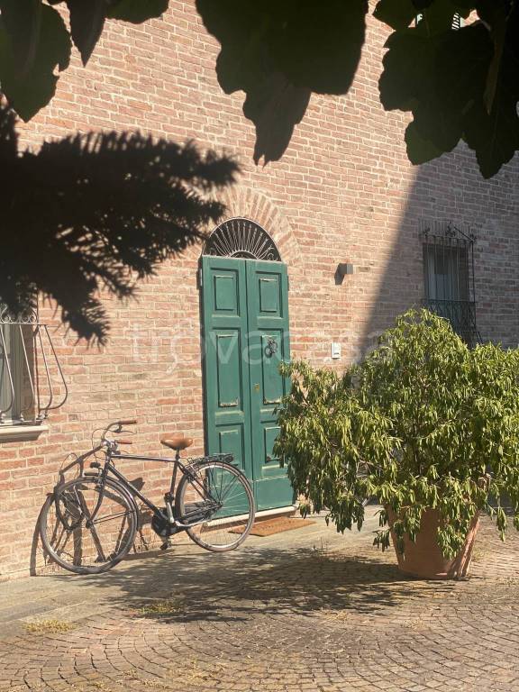 casa indipendente in vendita a Piacenza in zona Centro Storico