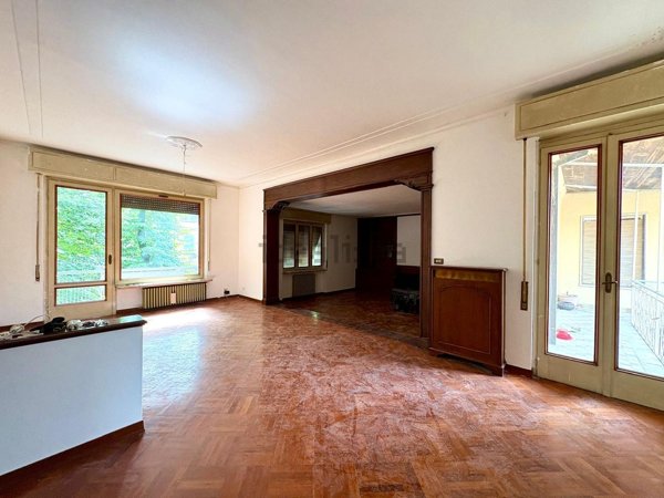 casa indipendente in vendita a Piacenza in zona Infrangibile
