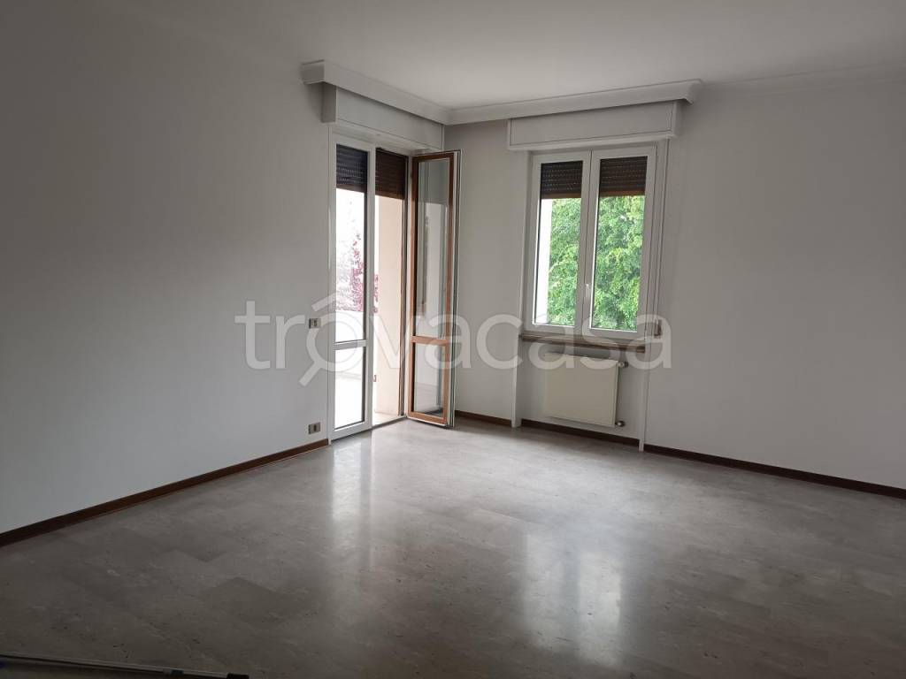 appartamento in vendita a Piacenza in zona Barriera Genova