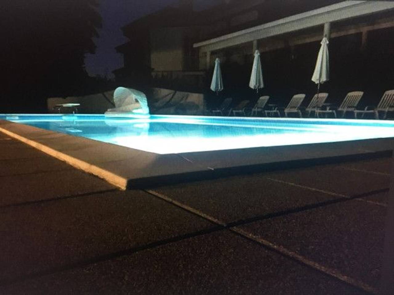 casa indipendente in vendita a Piacenza in zona San Bonico