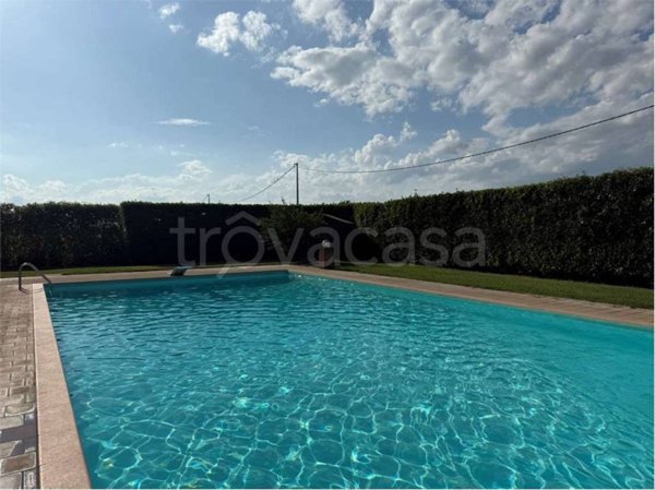 casa indipendente in vendita a Piacenza in zona Pittolo