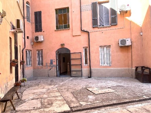 appartamento in vendita a Piacenza in zona Centro Storico