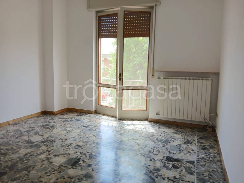 appartamento in vendita a Piacenza in zona Roncaglia / Fossadello