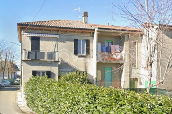 casa indipendente in vendita a Piacenza in zona Centro Storico