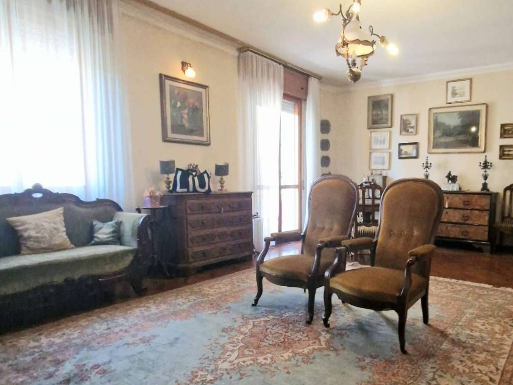 appartamento in vendita a Piacenza in zona Centro Storico