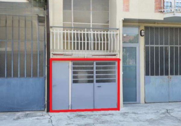 locale di sgombero in vendita a Piacenza