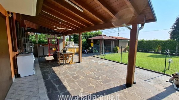 casa indipendente in vendita a Piacenza in zona I Vaccari