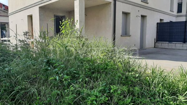 casa indipendente in vendita a Piacenza