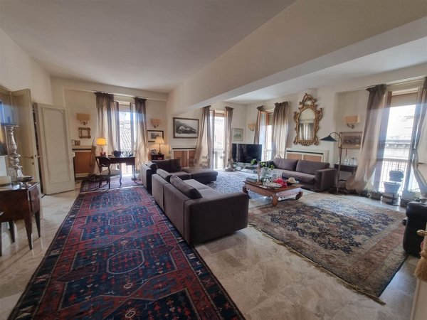 appartamento in vendita a Piacenza in zona Centro Storico