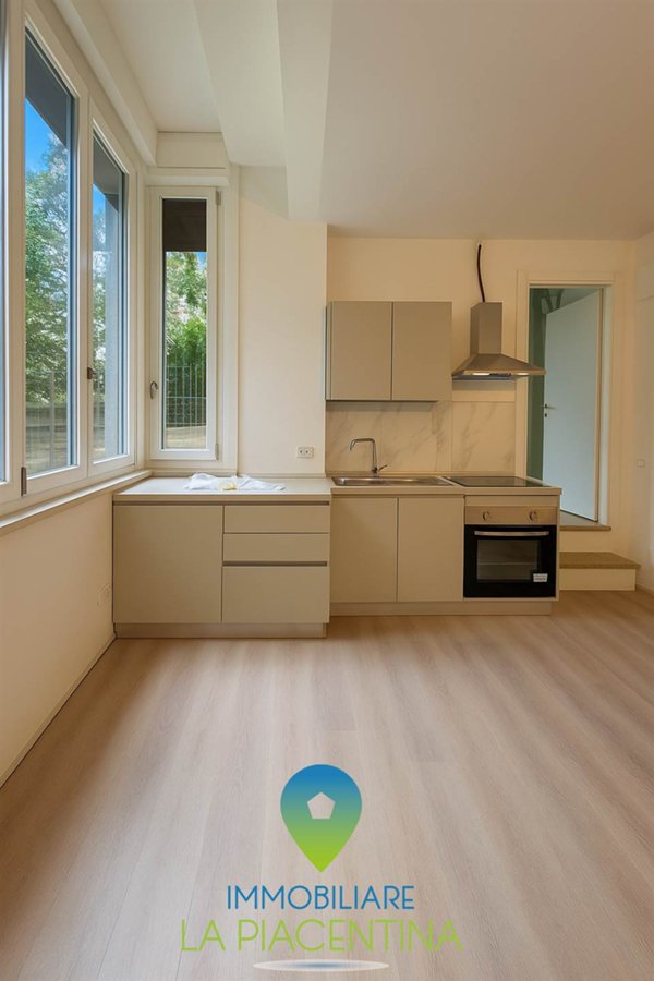 appartamento in vendita a Piacenza in zona Centro Storico