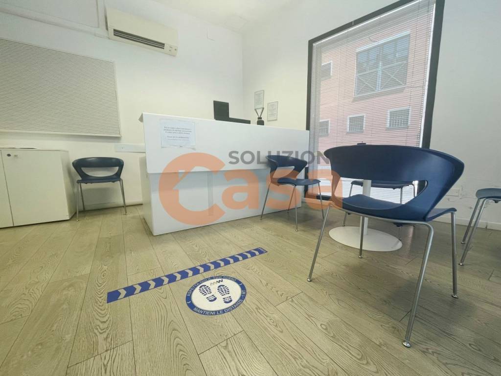 negozio in vendita a Piacenza