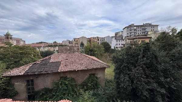 appartamento in vendita a Piacenza