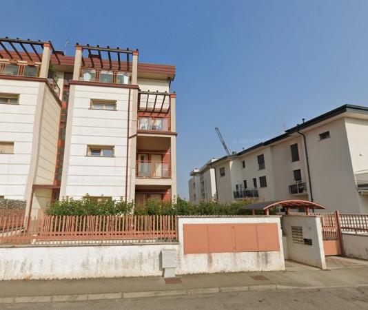 appartamento in vendita a Piacenza in zona Stadio