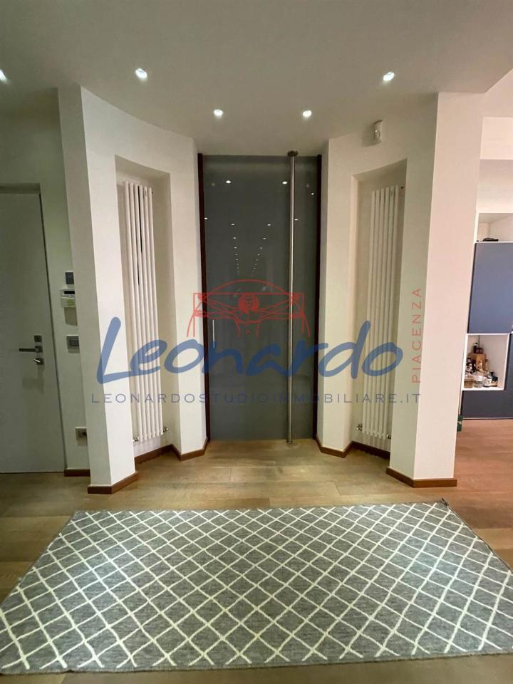 appartamento in vendita a Piacenza in zona Centro Storico