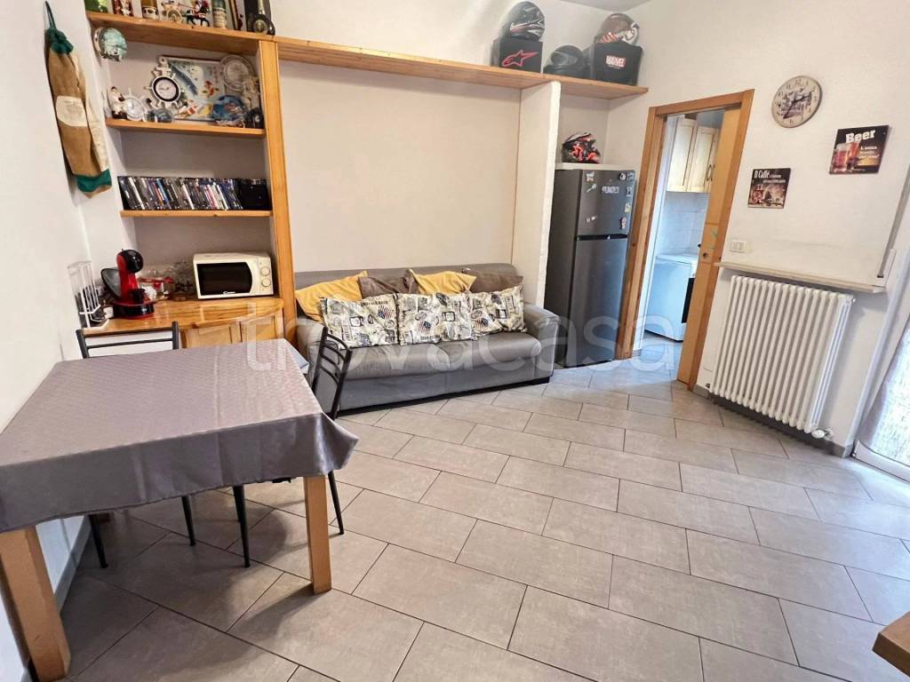 appartamento in vendita a Piacenza in zona Infrangibile