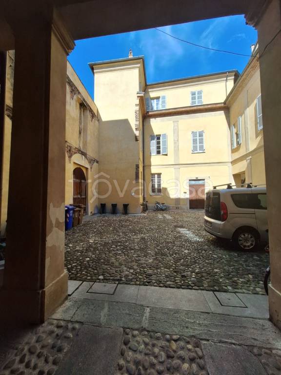 appartamento in vendita a Piacenza in zona Centro Storico