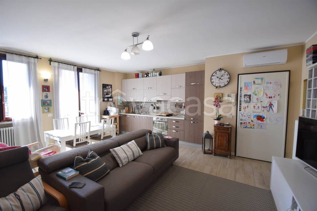 appartamento in vendita a Piacenza in zona Farnesiana