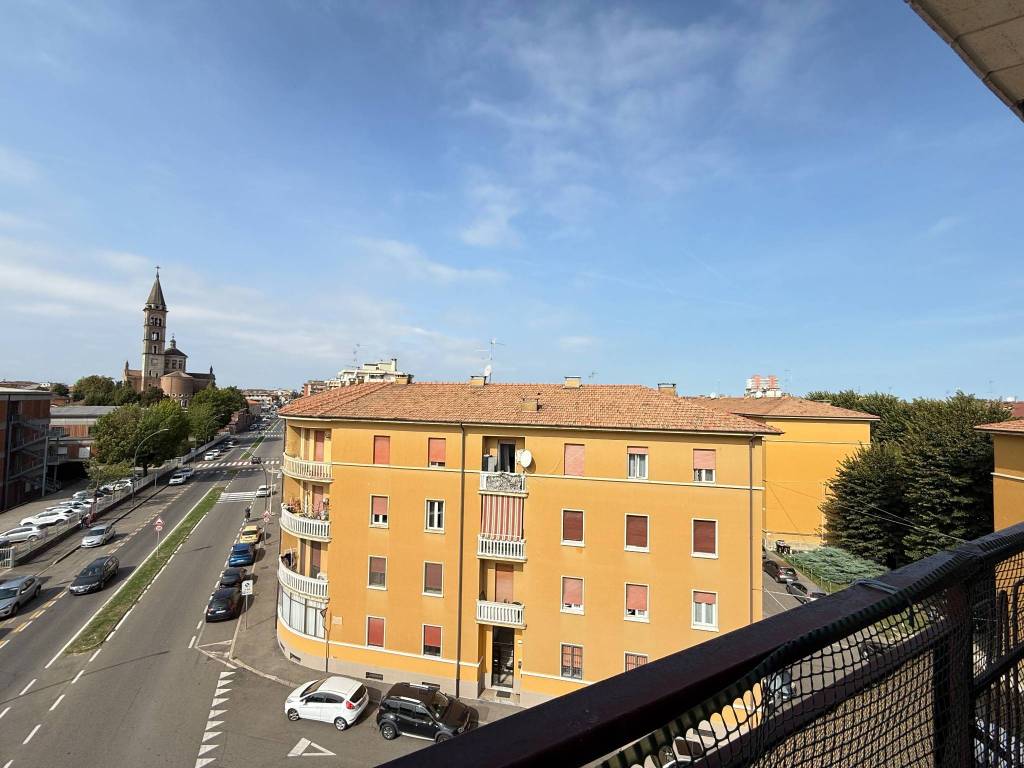 appartamento in vendita a Piacenza in zona Caorsana