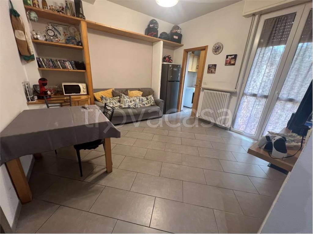 appartamento in vendita a Piacenza in zona Infrangibile