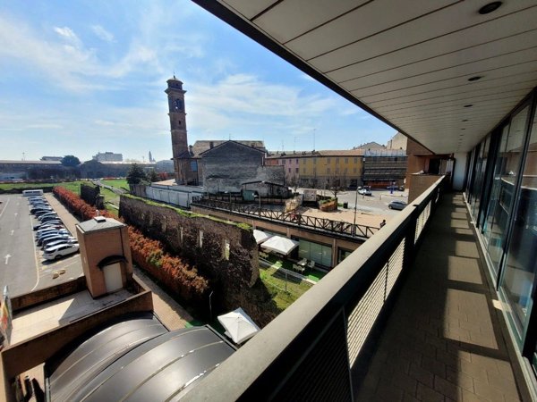 ufficio in vendita a Piacenza