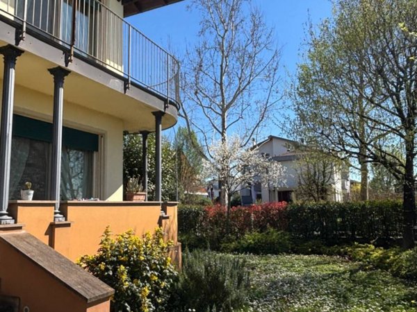 casa indipendente in vendita a Piacenza in zona Besurica