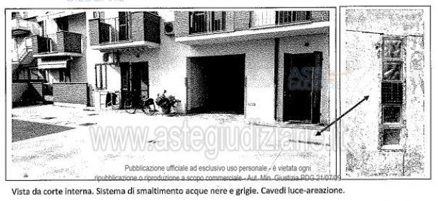 ufficio in vendita a Piacenza in zona Infrangibile
