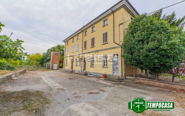 casa indipendente in vendita a Piacenza in zona Roncaglia / Fossadello