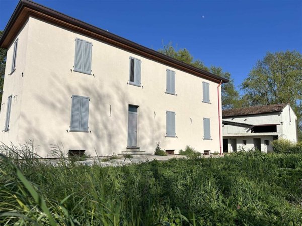 casa indipendente in vendita a Piacenza in zona Borghetto