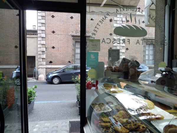 negozio in vendita a Piacenza