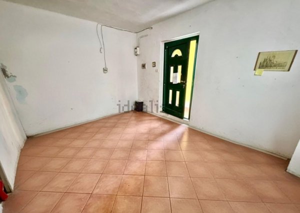 appartamento in vendita a Piacenza in zona Farnesiana