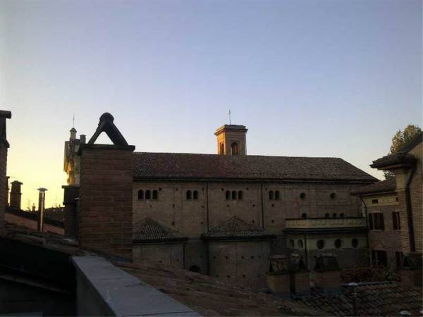 appartamento in vendita a Piacenza in zona Centro Storico