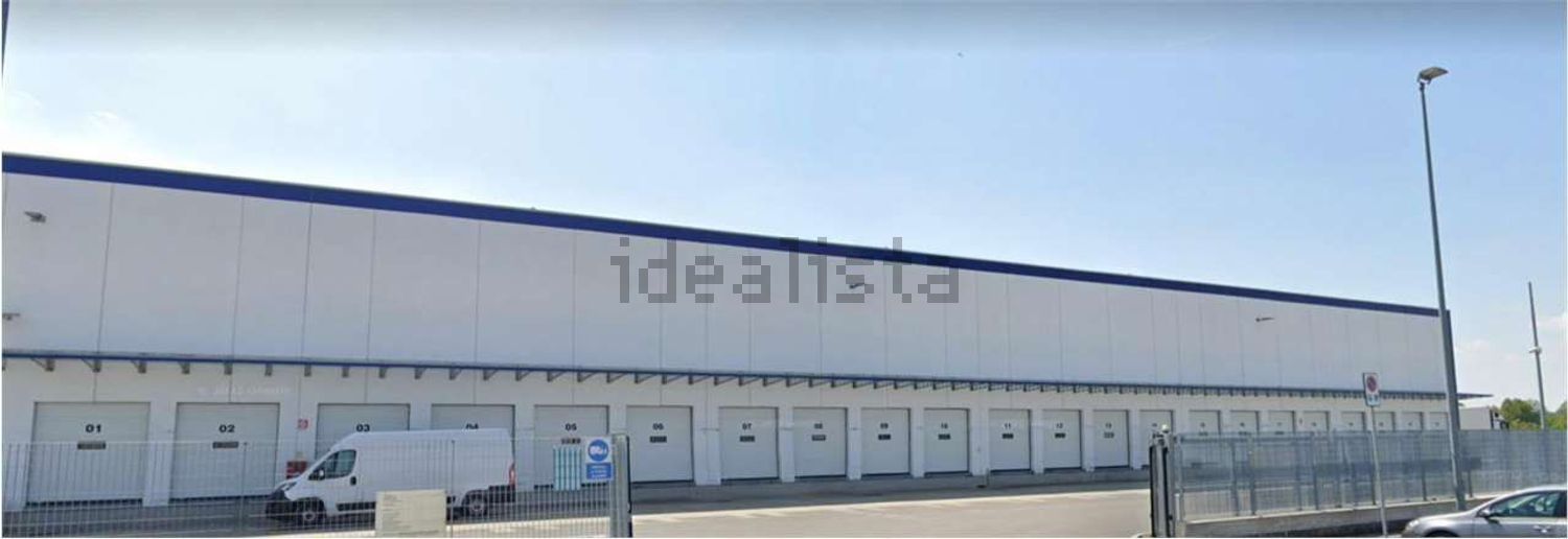 capannone in vendita a Piacenza in zona Roncaglia / Fossadello