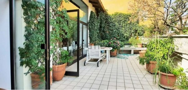 casa indipendente in vendita a Piacenza in zona Centro Storico