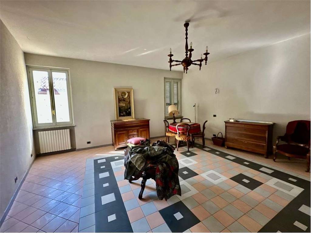 casa indipendente in vendita a Piacenza in zona Centro Storico