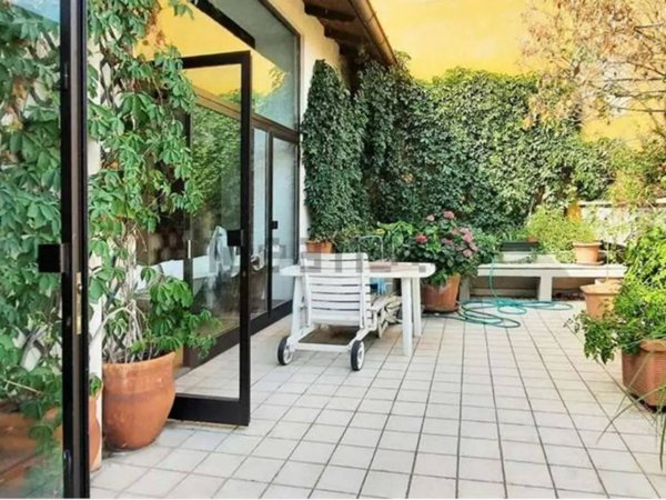 casa indipendente in vendita a Piacenza in zona Centro Storico