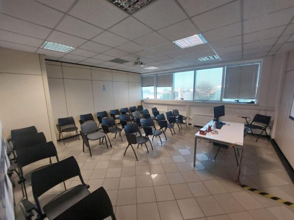 ufficio in vendita a Piacenza