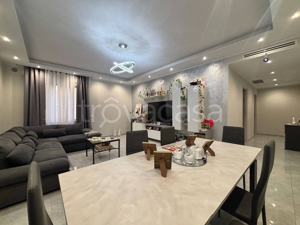 appartamento in vendita a Piacenza in zona Stadio