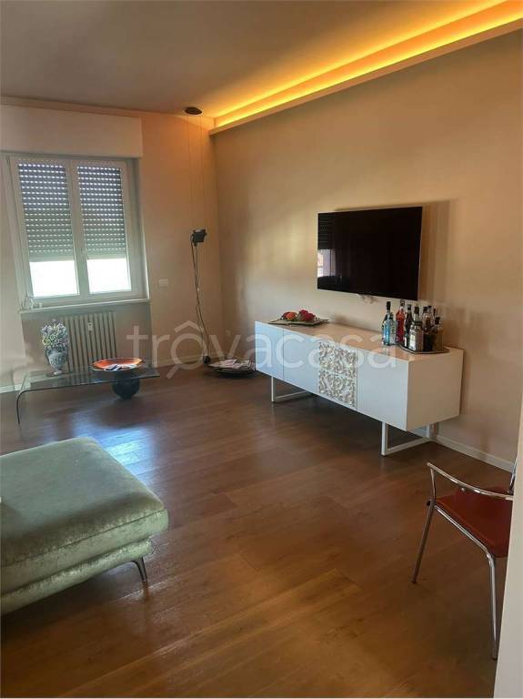 appartamento in vendita a Piacenza in zona Barriera Genova