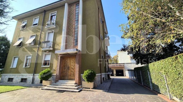 appartamento in vendita a Piacenza in zona Infrangibile