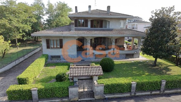 casa indipendente in vendita a Piacenza in zona Veggioletta