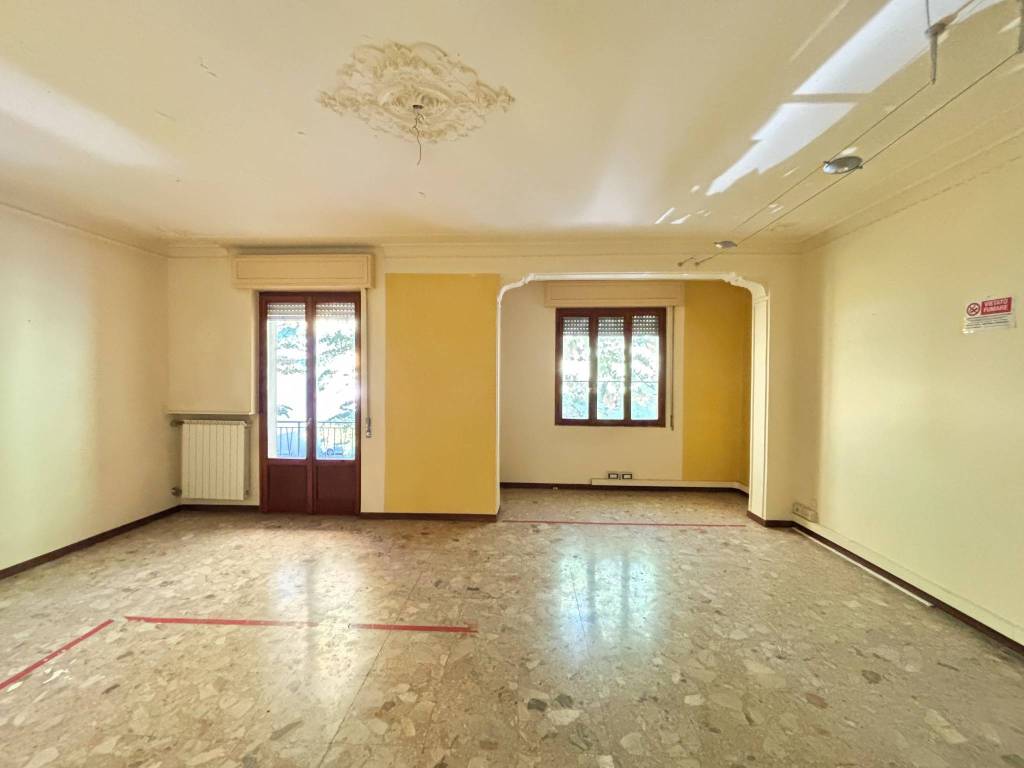 casa indipendente in vendita a Piacenza in zona Infrangibile