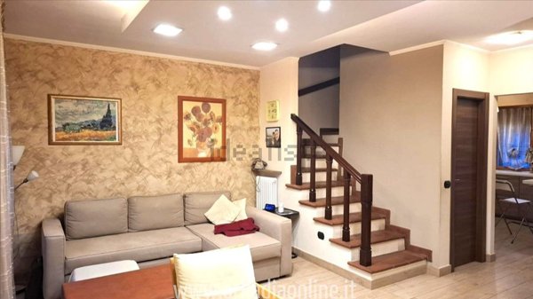 casa indipendente in vendita a Piacenza in zona Borgotrebbia