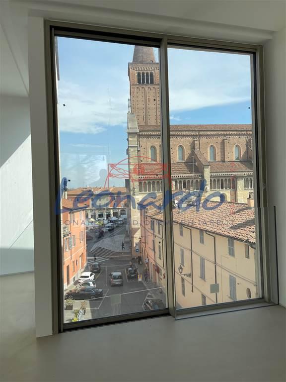 appartamento in vendita a Piacenza in zona Centro Storico