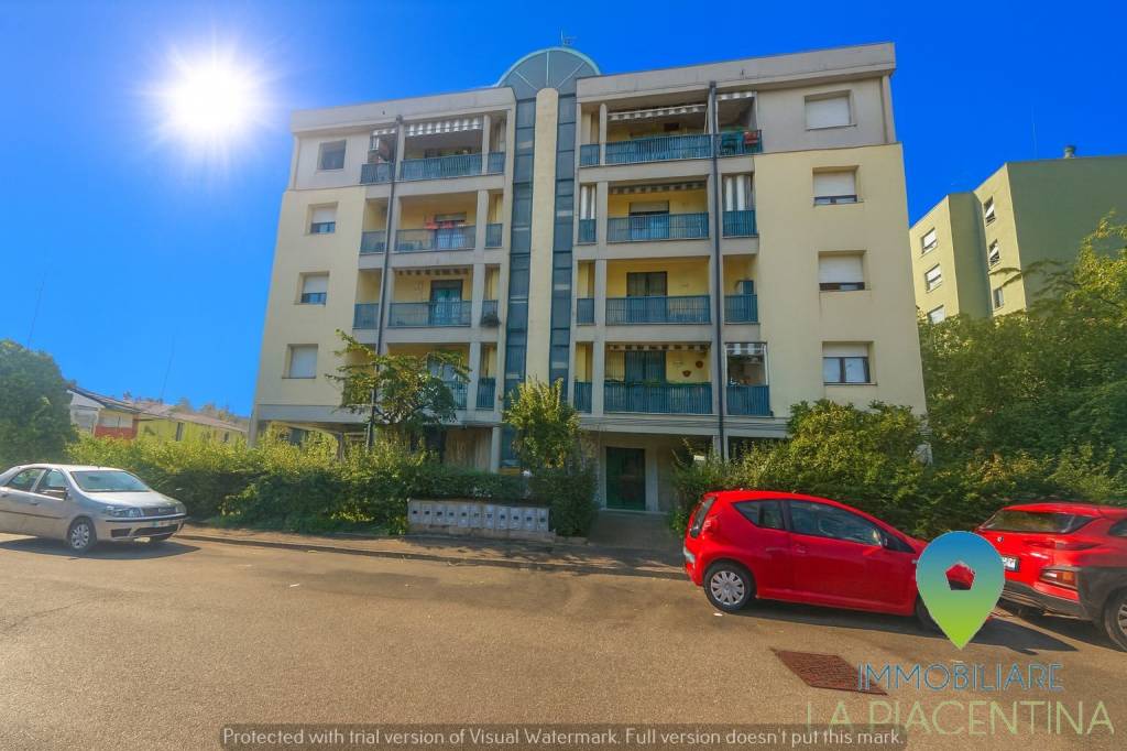 appartamento in vendita a Piacenza in zona Farnesiana