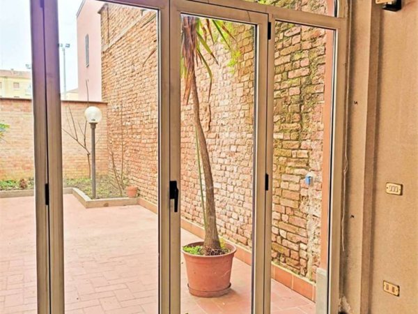 casa indipendente in vendita a Piacenza in zona Centro Storico