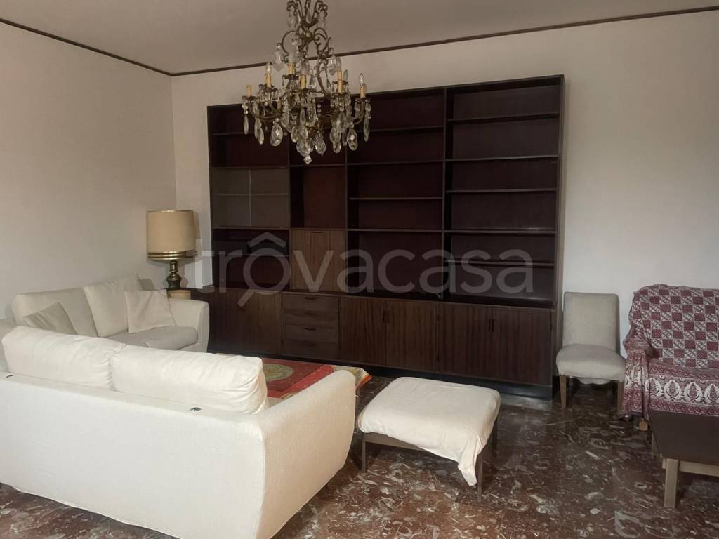 appartamento in vendita a Piacenza in zona Quarto