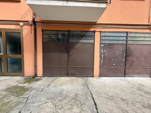 negozio in vendita a Piacenza in zona Stadio