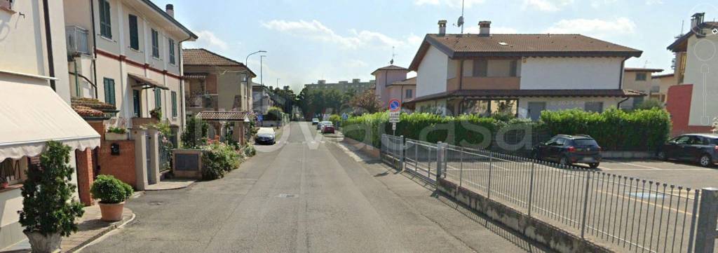 casa indipendente in vendita a Piacenza